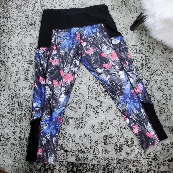 MPG Workout Leggings - Picture 2 of 5